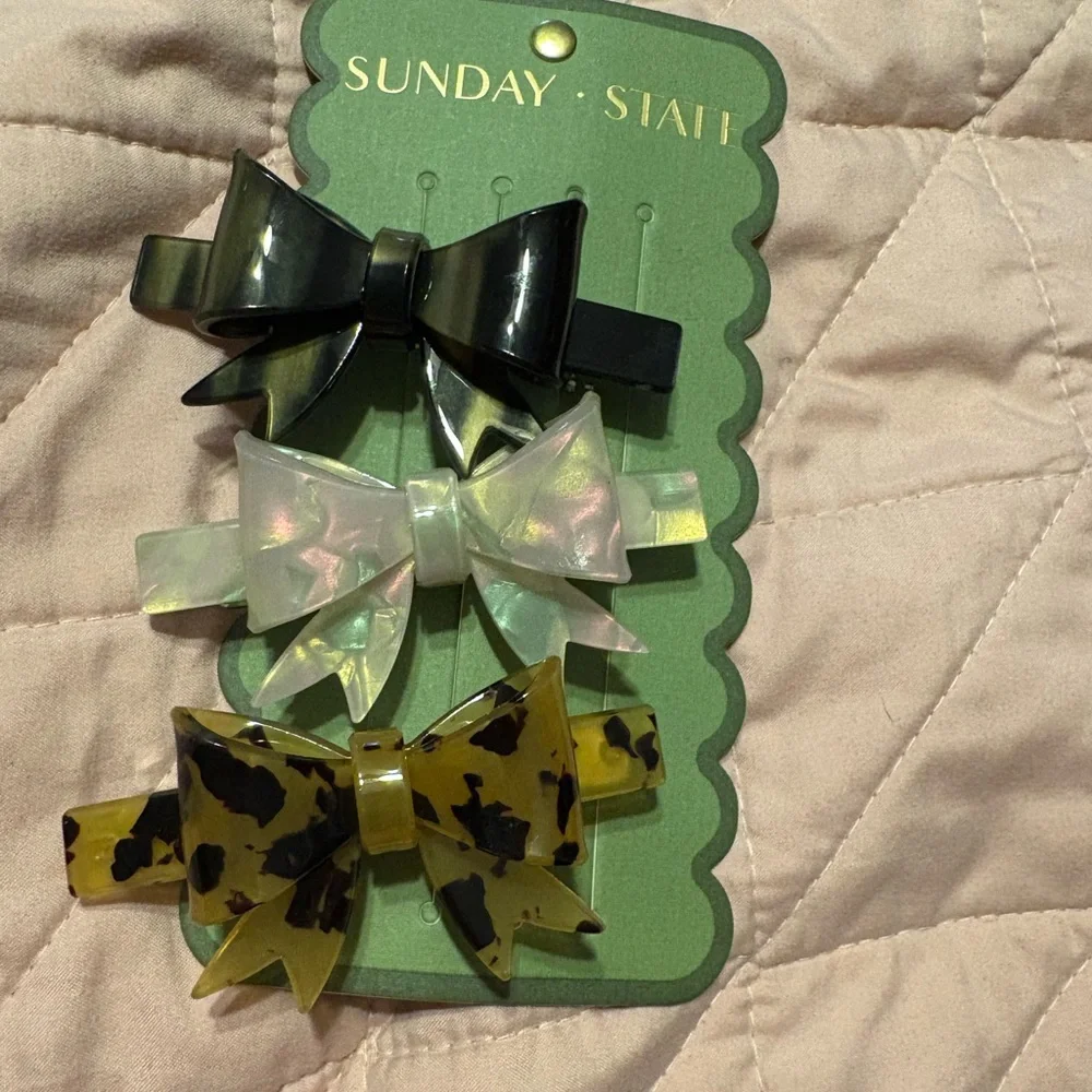 Sunday State adorable acrylic hair Barrett’s pack of 3
